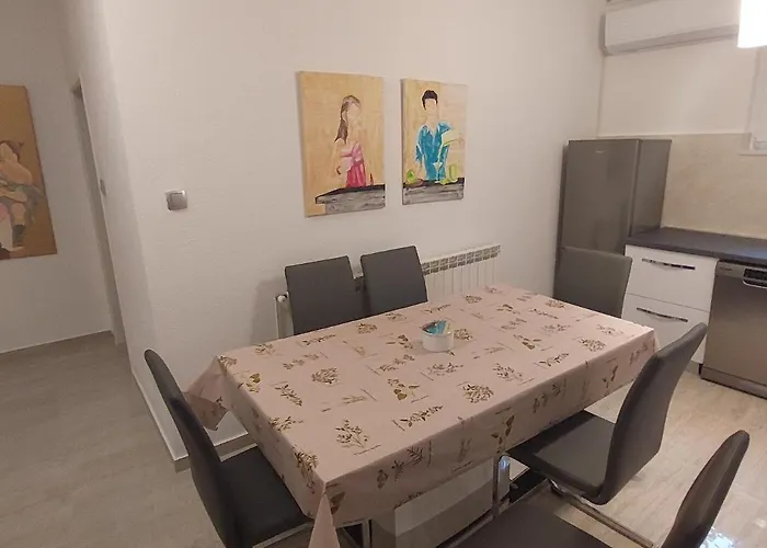 Miro Apartman *